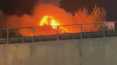 Esenyurt'ta mobilya atölyesinde yangın