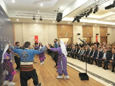 Bakan Ersoy baba ocağında iki yeni eserin açılışını yaptı - fotoğraf 2