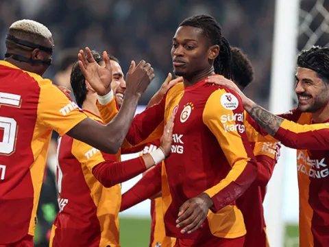 Galatasaray'ın yıldızı Rafael Leao İtalyan basınında gündem oldu: 'Sonunda kendisini gösterdi!' - fotoğraf 5