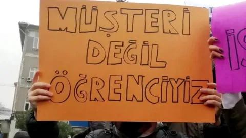 Evrim Rızvanoğlu'ndan Boğaziçi Üniversitesi'ndeki yemekhane zamlarına tepki