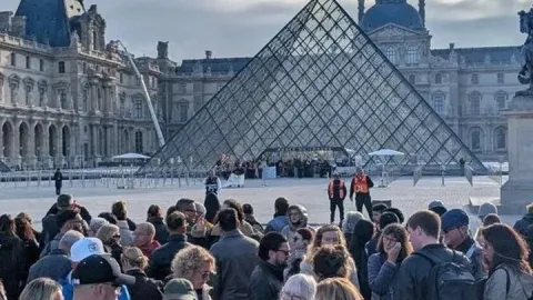 Eylemlere karşı Paris'teki bazı müzeler 24 Ekim'de kapalı olacak