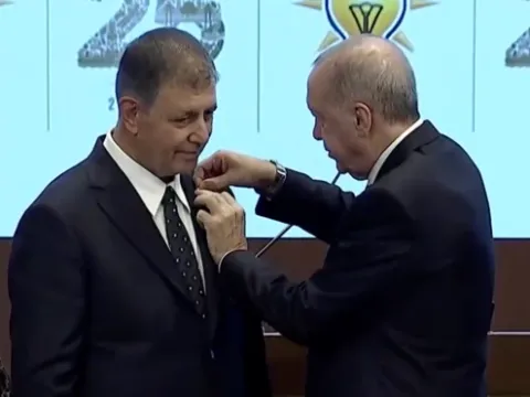 Oyuncu Berna Laçin hakkında soruşturma açıldı - fotoğraf 3