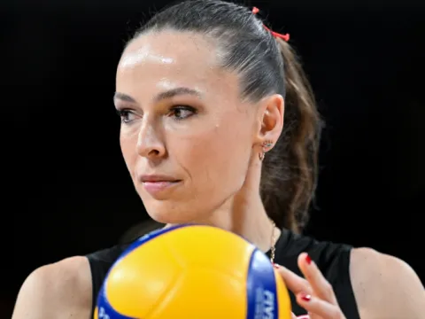 Kaptan Eda Erdem: Voleybol hayatımın doğal ve vazgeçilmez bir parçası - fotoğraf 3