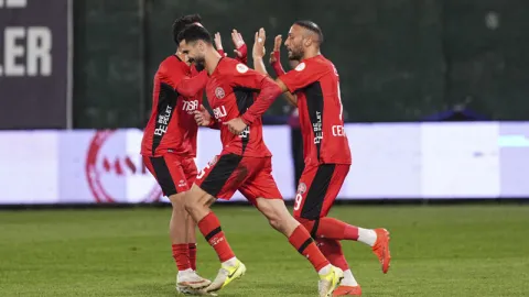 Fatih Karagümrük üç maç sonra kazandı!
