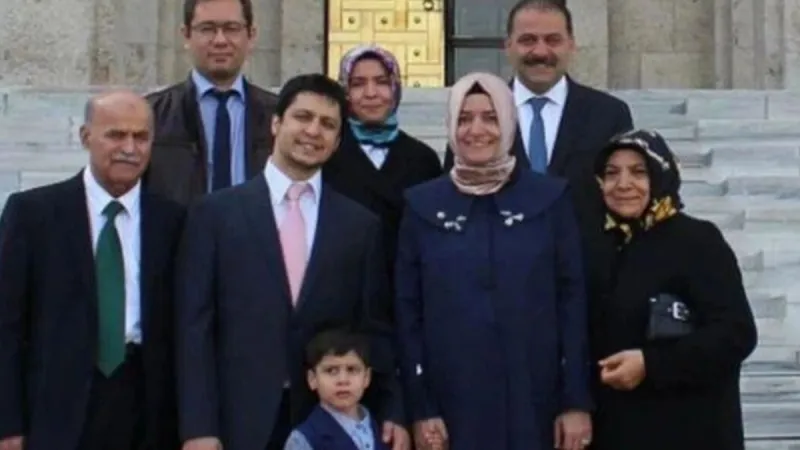 Fatma’nın annesi 72 yaşında GYO şirketi kurdu