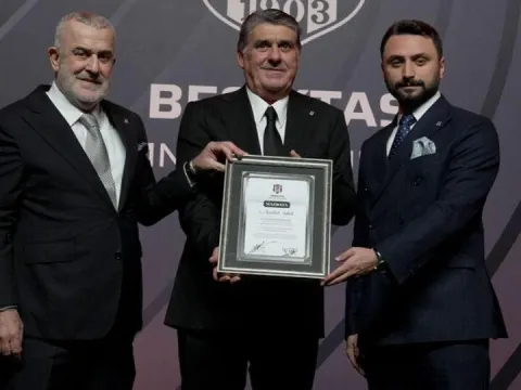 Beşiktaş'ta mazbata töreni yapıldı! - fotoğraf 1