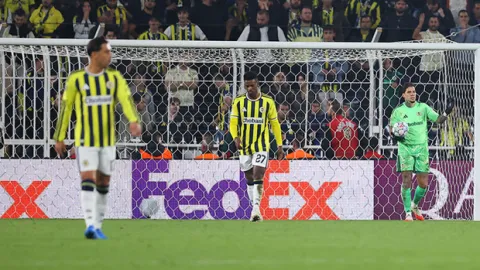 Fenerbahçe, Kadıköy'de kazanmayı unuttu!