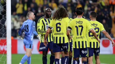Fenerbahçe kazandı moral depoladı!