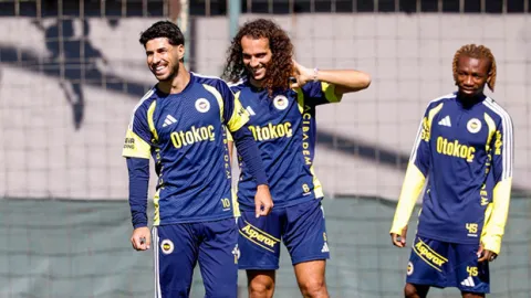 Fenerbahçe, Rizespor maçı kamp kadrosunu açıkladı