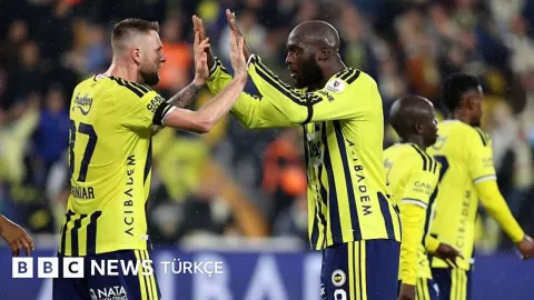 Fenerbahçe, Şampiyonlar Ligi'nde evinde Slavia Prag'ı ağırlayacak
