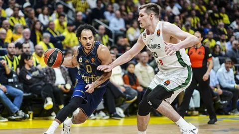 Fenerbahçe Tarfin, evinde Zalgiris'i farklı mağlup etti!