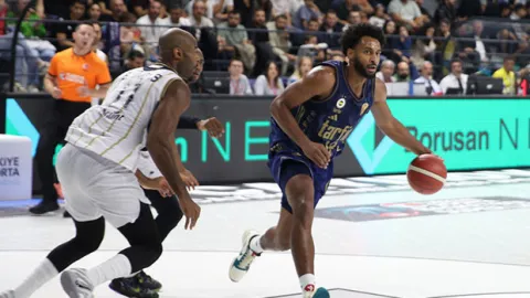 Fenerbahçe Tarfin'den 100 sayılık şov!