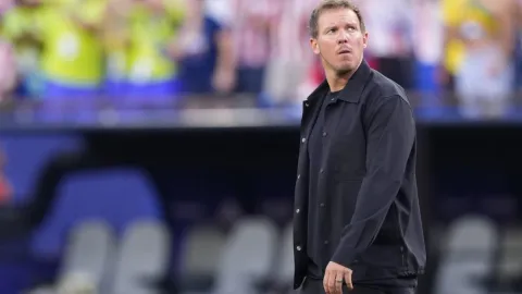 Fenerbahçe yönetimi teknik direktör arayışında ince eleyip sık dokuyor! Öncelik yabancı