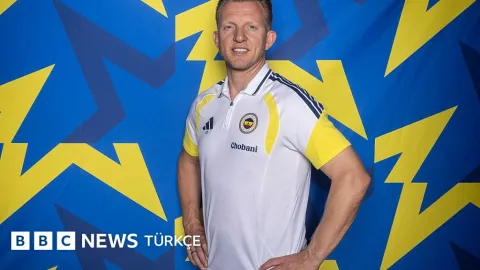 Fenerbahçe'de İsmail Kartal yerine geçici olarak Dirk Kuyt görevlendirildi
