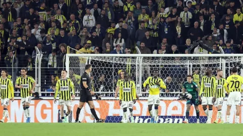 Fenerbahçe'de kaosun içinde bir tek o alkışlandı