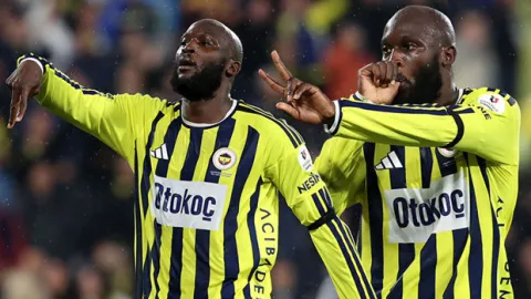 Fenerbahçe'de sahne ilk kez Romelu Lukaku'nun! Siftahı Kadıköy'de yaptı