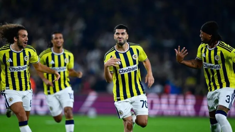 Fenerbahçe'nin Şampiyonlar Ligi'ndeki yıldızı Oğuz Aydın'a hayran kaldılar