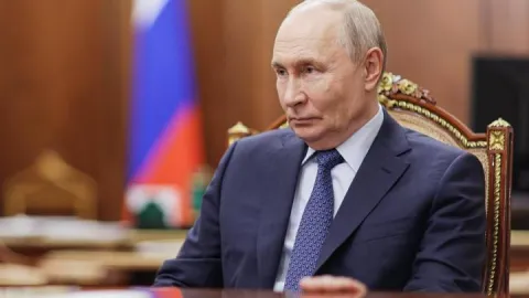 Finlandiya ve Norveç liderleri, Putin ile telefonda görüştü