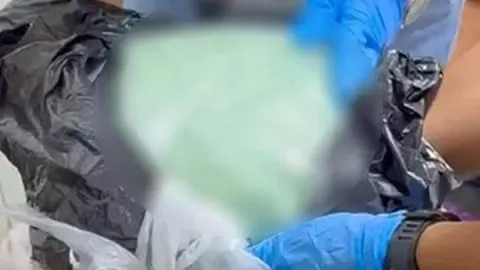 Fırın görünümlü zehir tezgahına operasyon