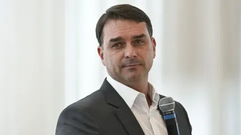 Flávio Bolsonaro seçimi kaybetti, ABD'ye kaçtı iddiası
