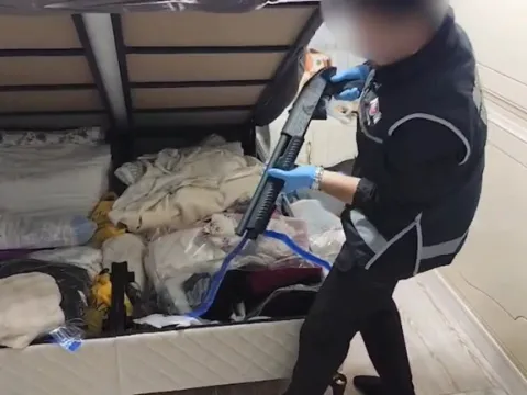 Sanal medyadan eleman temin eden çeteye darbe: 25 şüpheli yakalandı - fotoğraf 3