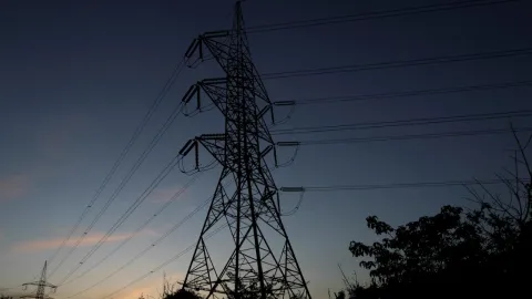 Fransa'da fırtınaların ardından yaklaşık 59 bin hanede elektrik kesintisi sürüyor