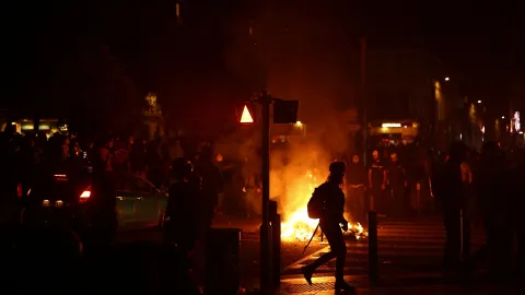 Fransa'da protestoların üçüncü dalgası başladı: Eylemlere polis müdahalesi