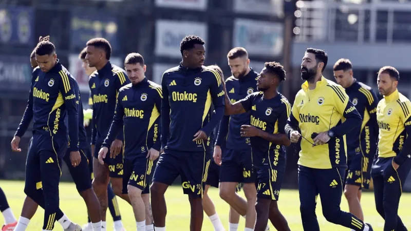 Fred'den eski Fenerbahçeli yıldız için olay itiraf: 'Zenginim, koşmama gerek yok'
