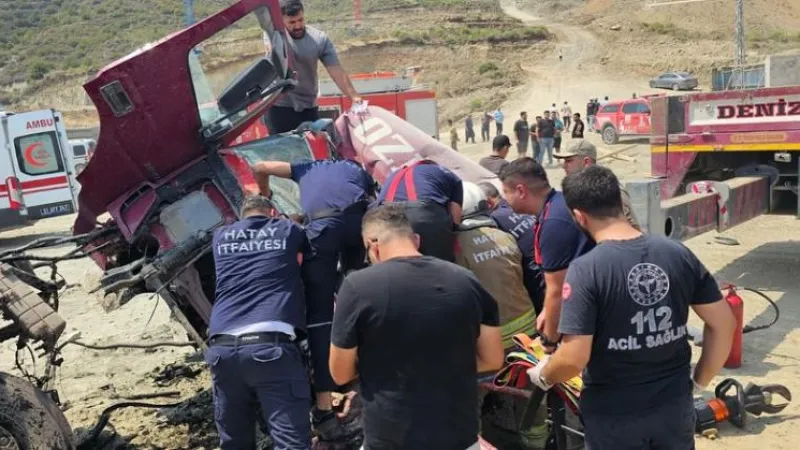 FRENİ PATLAYAN VİNÇ UÇURUMA DÜŞTÜ