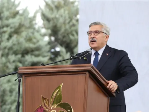 AK Partili Yayman, Hatay'da festivalde konuştu: Çiftçimizin, esnafımızın problemi bizim problemimizdir - fotoğraf 4