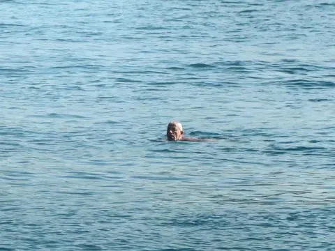 İstanbul'da pastırma yazı sürprizi: Ekim ayında Boğaz'da deniz keyfi! - fotoğraf 3