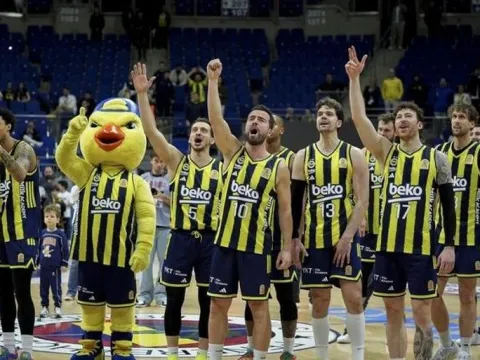 OLYMPIAKOS FENERBAHÇE TARFİN CANLI İZLE| Olympiakos - Fenerbahçe EuroLeague Maçı Bu Akşam Saat Kaçta, Hangi Kanalda? EuroLeague'de Dev Randevu - fotoğraf 1