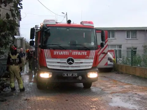 13 yaşındaki çocuk ve annesi çamura saplandı: Ekipler seferber oldu - fotoğraf 3