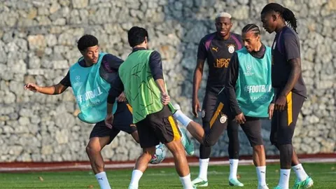 Galatasaray'da Barcelona mesaisi!