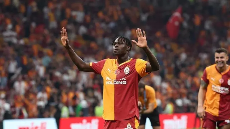 Galatasaray'da derbi öncesi Singo kararı! Teknik heyete iletti