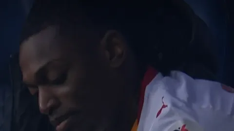 Galatasaray'da Leao şoku! 61'de girdi 77'de çıktı