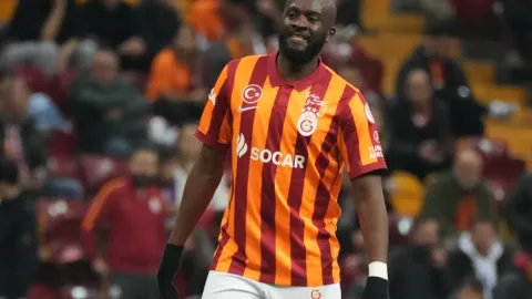 Galatasaray'da oynarken kilolarıyla eleştirilmişti! Ndombele'nin yeni adresi şaşırttı