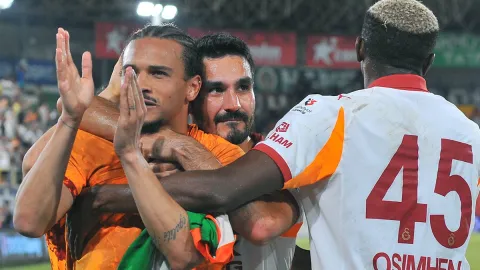 Galatasaray'ın dünya yıldızından gece yarısı ayrılık açıklaması