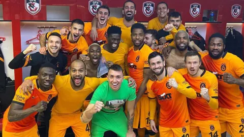 Galatasaray'ın eski yıldızı Bursa'ya! Görüşmeler başladı