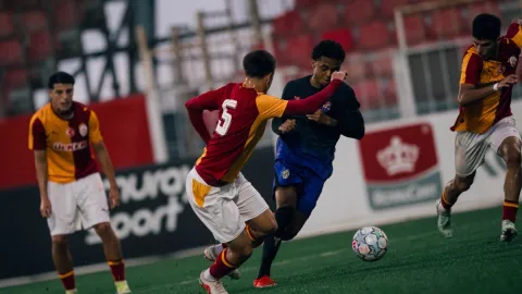 Galatasaray'ın gençleri Barcelona'ya mağlup oldu