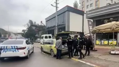 Gebze’de emlakçıda silahlı kavga: 1 ölü, 1 yaralı