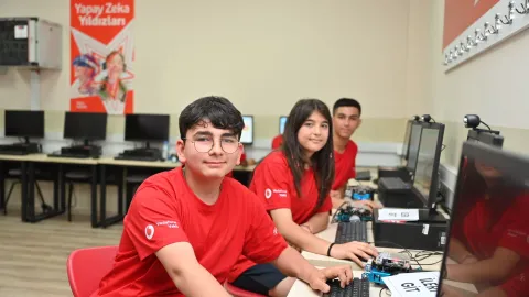 Gençler yapay zekâyla toplumsal sorunlara çözüm arayacak