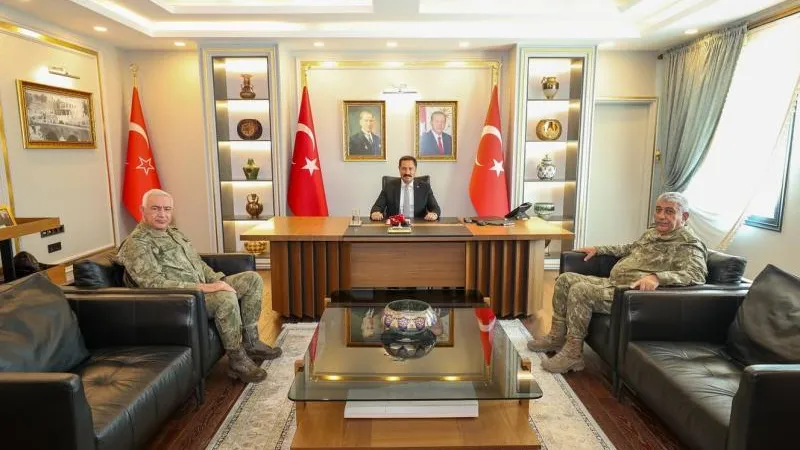 GENERALLERDEN VALİ MASATLI'YA ZİYARET