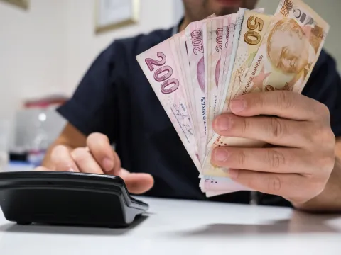 SGK'da dengeleri değiştiren karar: Milyonların sigorta hesabı sil baştan! - fotoğraf 1