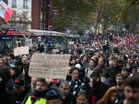 Fransa'da protestolar sürüyor - fotoğraf 1