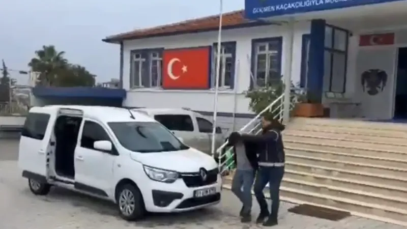 Göçmen Organizatörü Cezaevinde