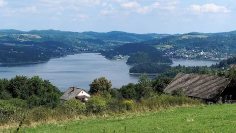 Gölün ortasındaki adayı tamamen kapattılar: 30 yıldır kimse ayak basmıyor
