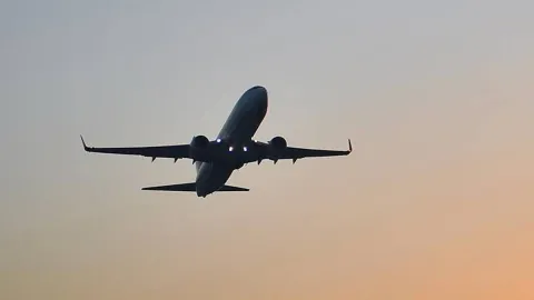 Gözler 9 ve 12 Ekim'de:  140 uçuş iptal edildi, ulaşım adeta duracak