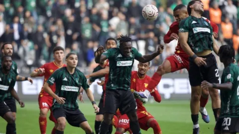 Göztepe Kocaelispor'u deplasmanda mağlup etti