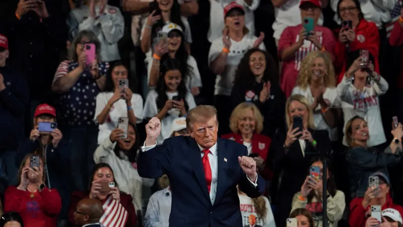 Gözünü okyanuslara dikti. "Trump Okyanusu'na ihtiyacımız var"